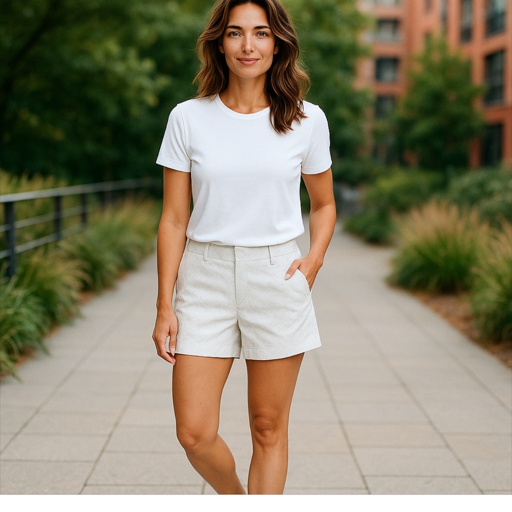 4/$40‎ Calvin Klein Print Textured Geometric Pattern White Chino Shorts